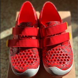 Size 3 Plae red Mimo style NIB NEVER WORN